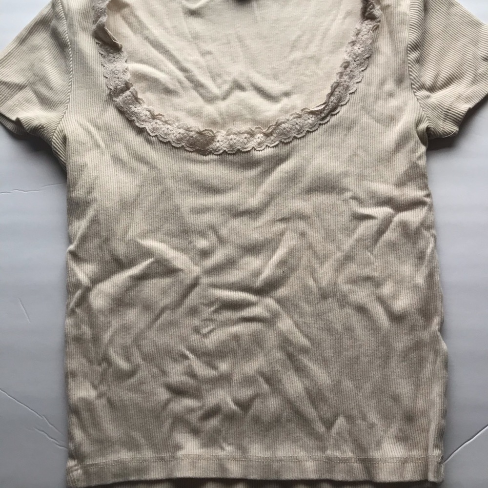 LACE TOP